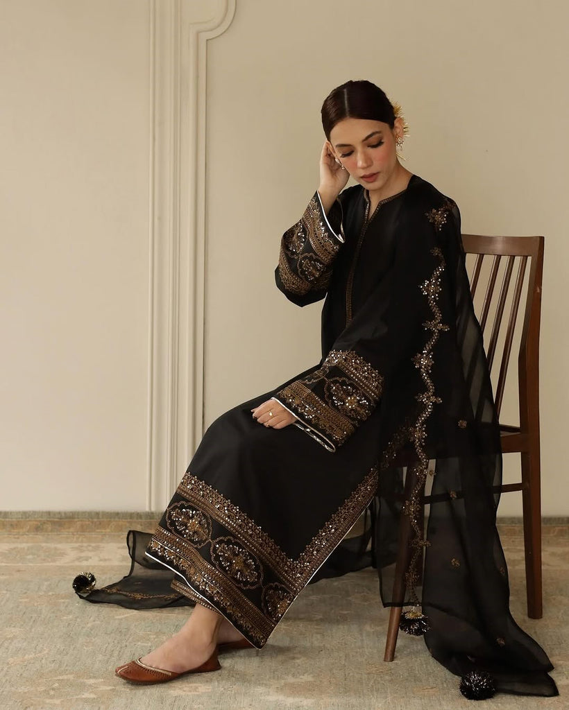 BRONZE MUSE | 3-Pcs Stitched Embroidered Suit