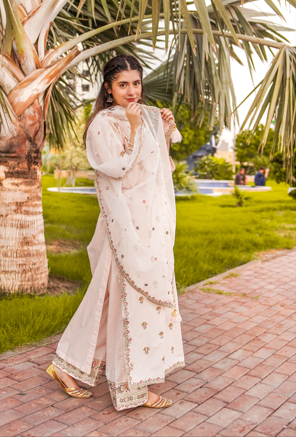 ROSE BLUSH | 3-PC Stitched Embroidered Outfit