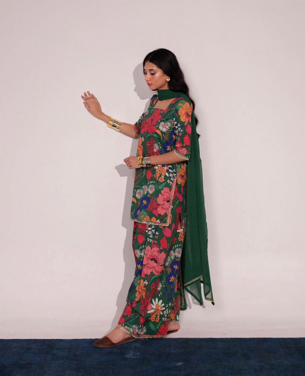 Green Glamour | 3-Piece Stitched Suit
