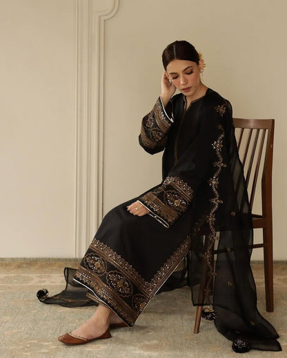 BRONZE MUSE | 3-Pcs Stitched Embroidered Suit