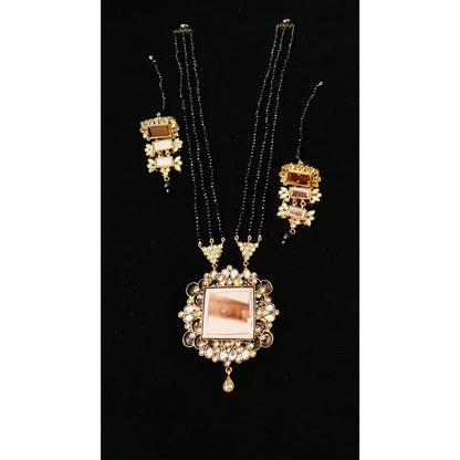 Enduring Elegance: Gold-Plated Farshi Kundan Mala Set